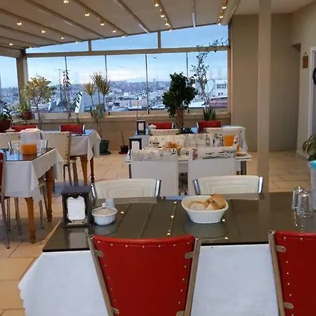 Dunay Hotel *